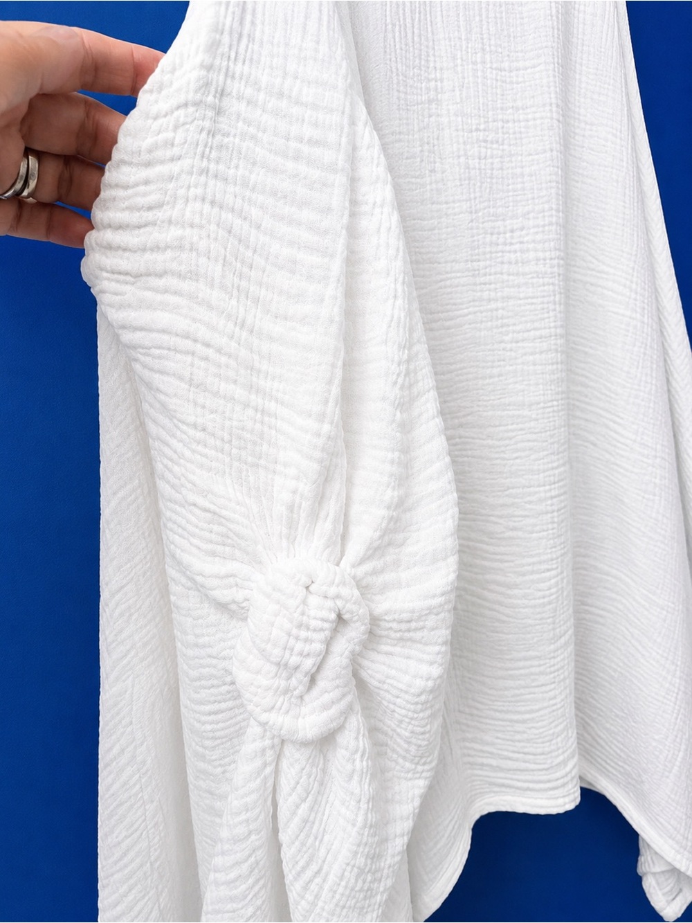Asymmetrical White Textured Pocket-Knot Summer Dress - Picture 6 of 6